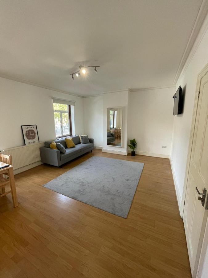 Amazing 3 Bedroom Flat Minutes From Tower Bridge Λονδίνο Εξωτερικό φωτογραφία