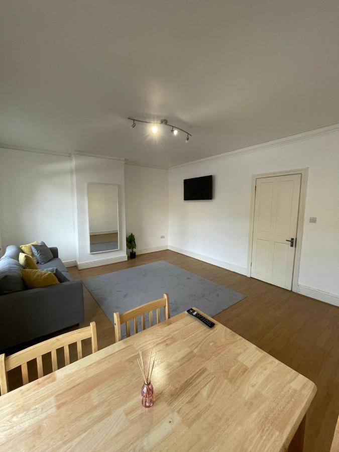 Amazing 3 Bedroom Flat Minutes From Tower Bridge Λονδίνο Εξωτερικό φωτογραφία